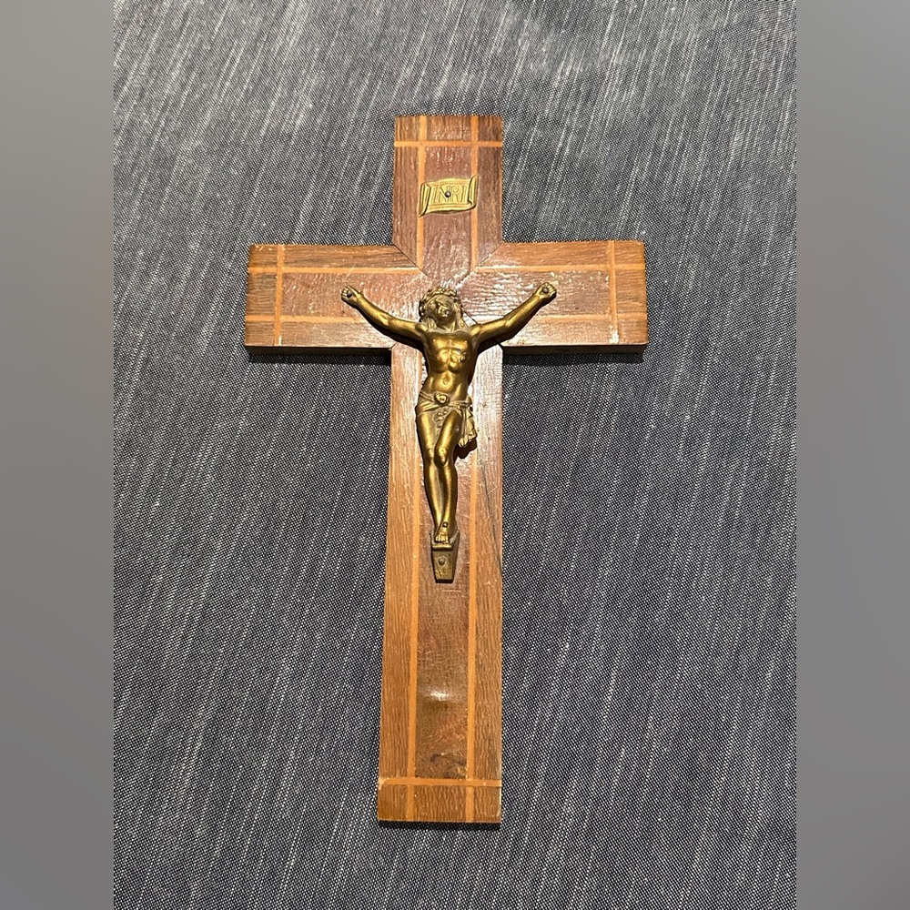 Vintage INRI  Jesus on Wood Cross
